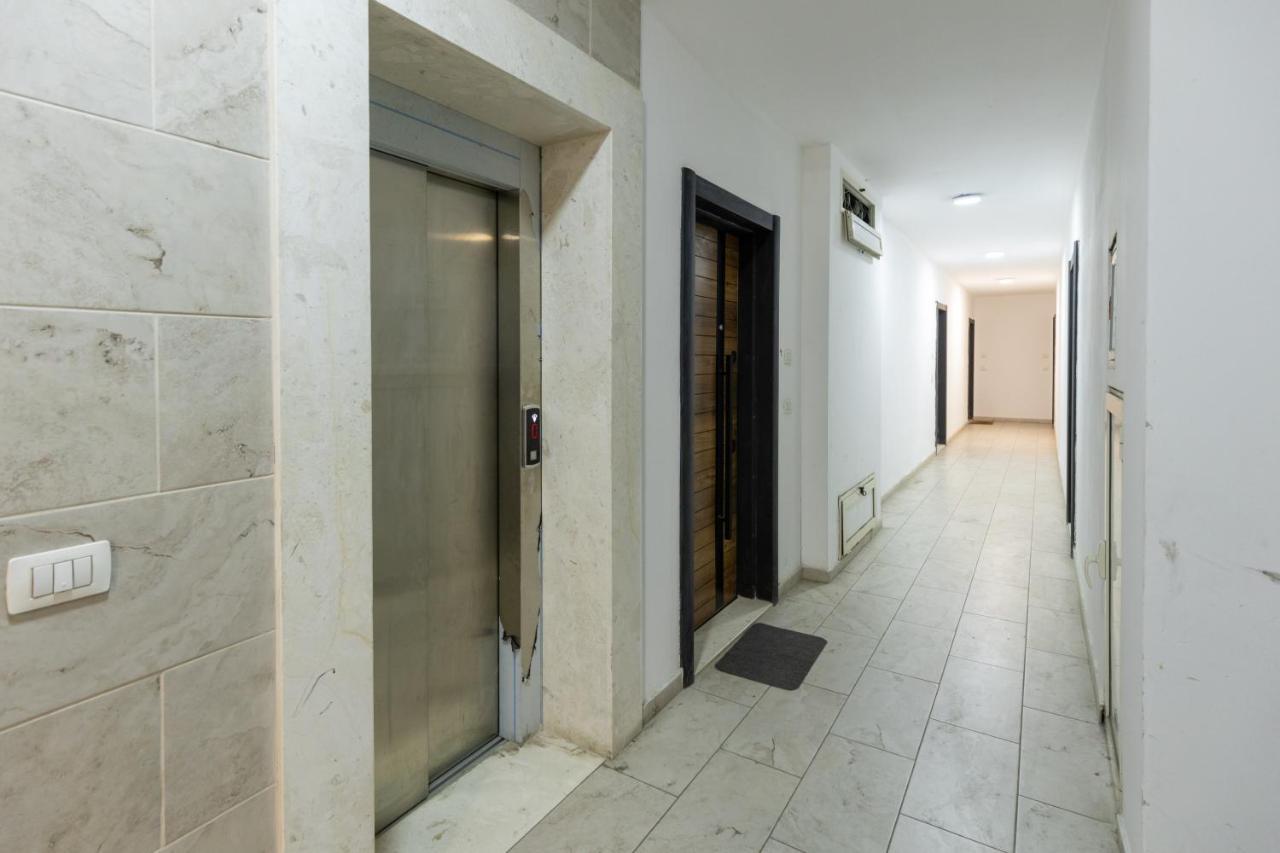 Top Bnb Tirana Esterno foto
