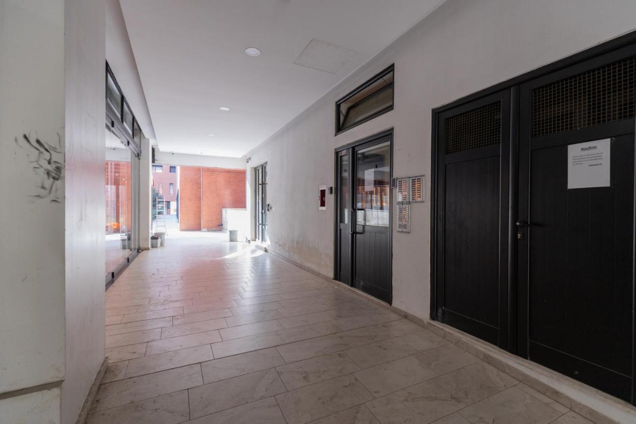 Top Bnb Tirana Esterno foto